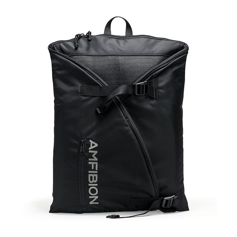 SHORELINE 2 IN 1 CHANGING MAT TO BACKPACK