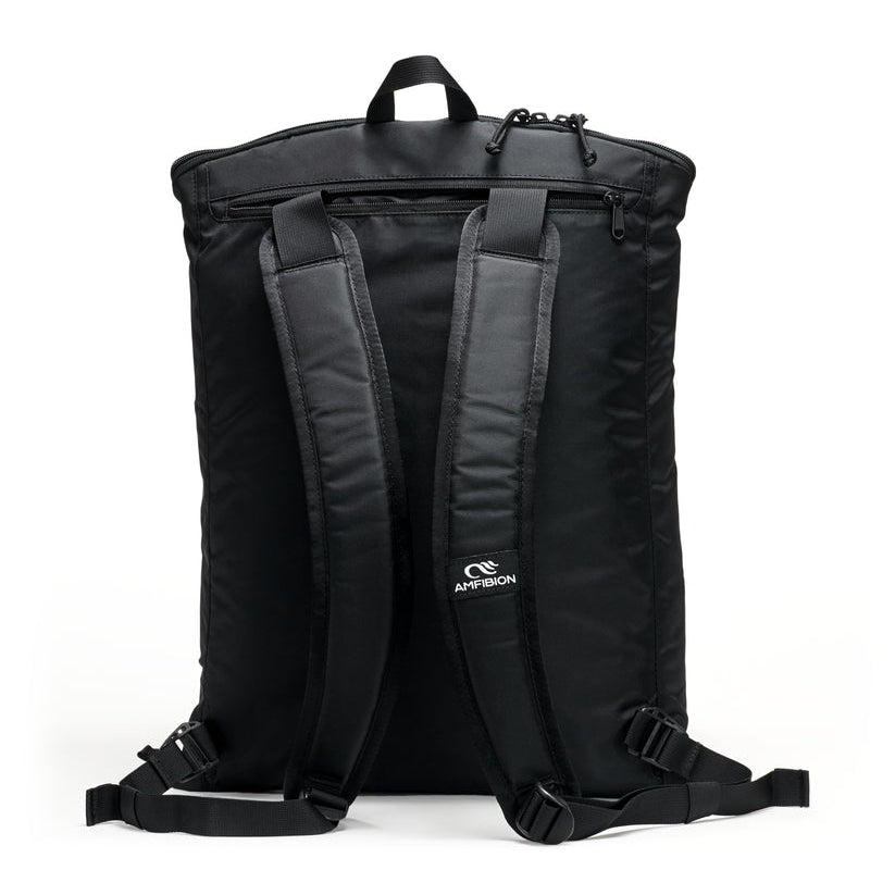 SHORELINE 2 IN 1 CHANGING MAT TO BACKPACK
