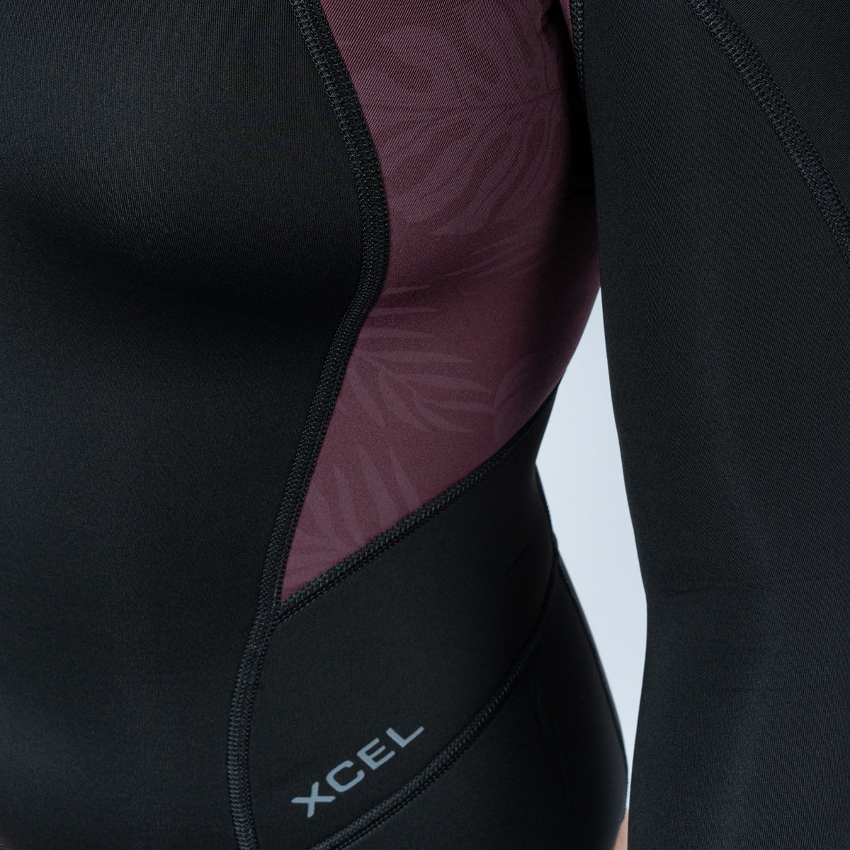 XCEL WOMEN'S AXIS LONG SLEEVE BACK ZIP CHEEKY CUT SPRING SUIT 2MM